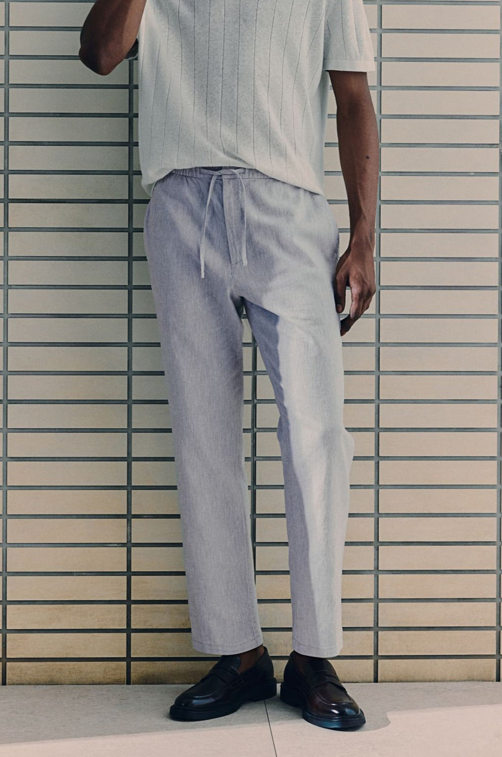 Men’s Relaxed Drawstring Trousers – Smart Casual Fit