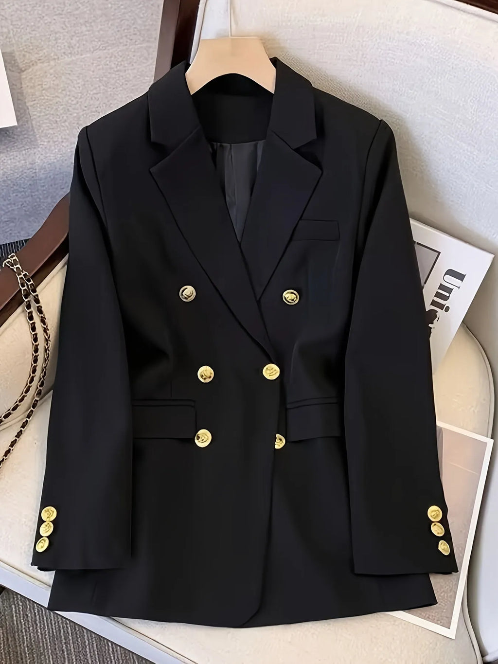 Women’s Tailored Double-Breasted Blazer – All-Season Formal Wear